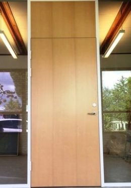 Doors for aluminium frame partition walls